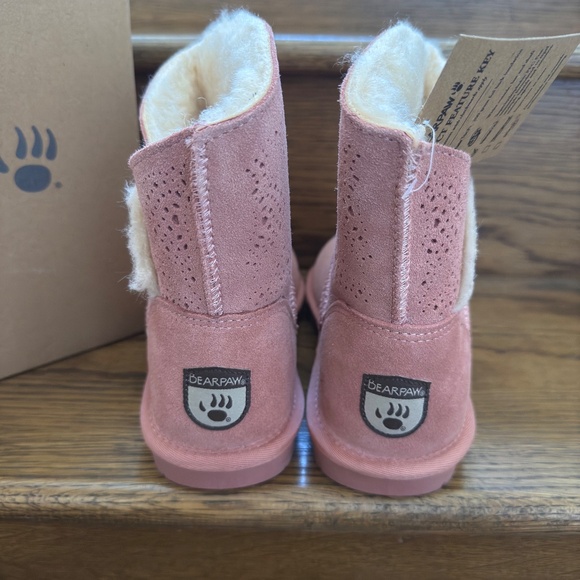 BearPaw Brynlee Dusty Rose Pink Suede Boots 9 NWT - Picture 4 of 7
